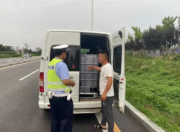 7月份全市范圍內(nèi)面包車集中整治！